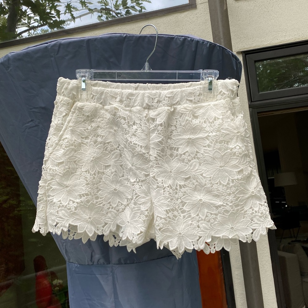 NWT Saks Fifth Avenue White Lace Shorts